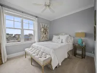 Luxury Waterfront Retreat with Stunning Views & Golf Cart - balcony