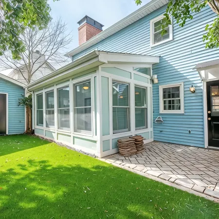 Pet-friendly, freshly renovated, 2 bd/2.5 bath townhome in Decatur!