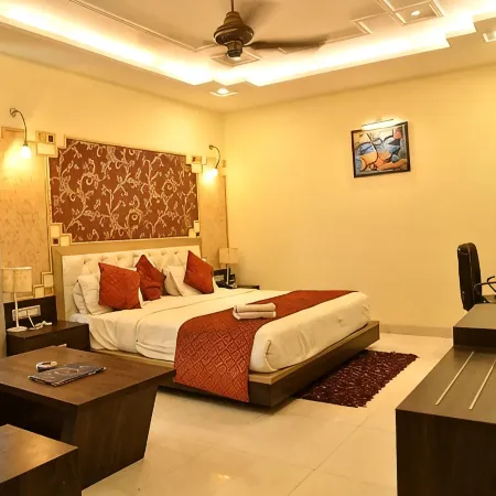 Hotel the Vedas