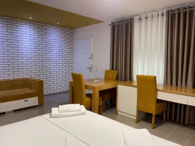 Sunrise Luxury Apartments โรงแรมใน