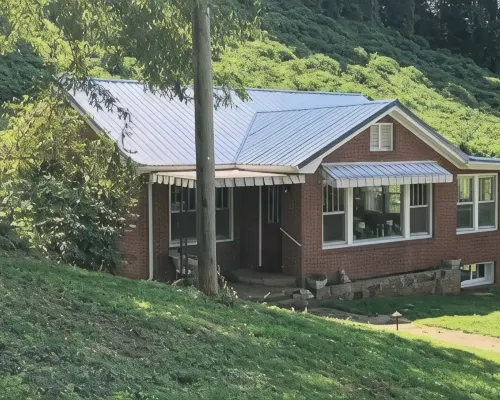 Awesome House in Downtown Sylva! Hoteles en Sylva