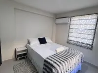 Seavetri Two - Modern apartment near serene beach and town centre Hotels in Speightstown