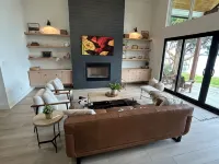 Beautiful Lakefront House with Amazing Views トゥールのホテル
