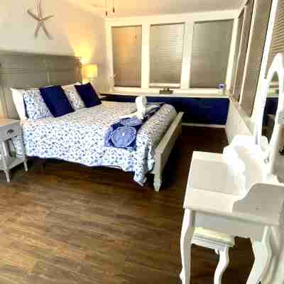 NEW Historic Vacation Home St. Augustine with Pool ! Rooms