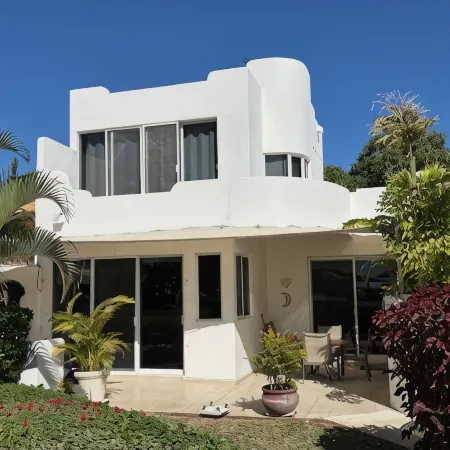 Private 3 bed 3 bath home with it's own pool and amazing ocean views.
