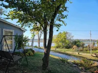 Riverview Cabin Located Along the Scenic Mississippi River