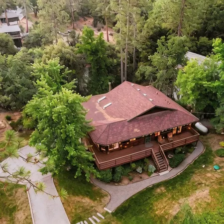 Serene Creekfront Cabin 2000 Sqft | 20Min to Yosemite