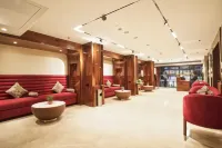 Hotel Ekta International !! 300 MTS from Baba Baidyanath Dham Temple !! - 3성급
