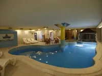 Hotel Korona Wellness, Rendezvény és Borszálloda - Pool