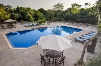 Club Mahindra Bharatpur - Pool