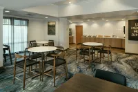 Fairfield Inn & Suites Anchorage Midtown - Breakfast