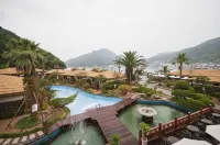 Hansan Marina Hotel & Resort - Pools