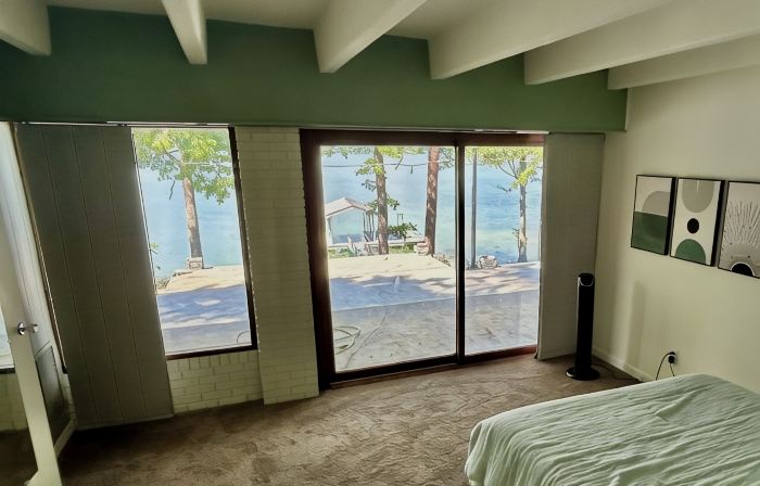 Cherokee Lakefront w/ Huge Patio, Private Covered Dock & Stand-Up Paddle Boards