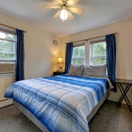 Clean & Cozy 1BR Apt#6 w/Full Kitchen & Private Bath