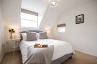 Luxurious & Modern Home - Condos