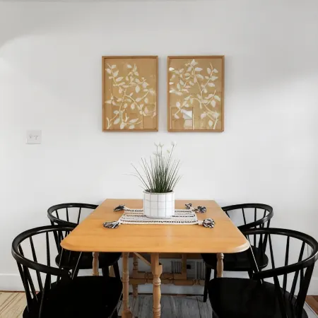 Close to historic downtown Cedar City, SUU, and the Shakespeare Festival.