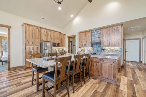 Zion Cabin Retreat - Luxury with Nature Trails in Uncrowded East Zion. 3 Kings - Pools