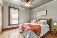Historic Rowhome in Downtown-Little Italy - บังกะโล