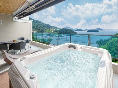Tongyeong Sea and View Spa Pension