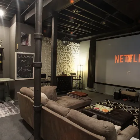 160" Movie Theater! Great For Movie Nights!