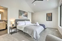 New Modern Mountain Retreat with Level 2 EV Charger - 4-Star