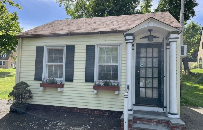 Historic Whitneyville Cottage