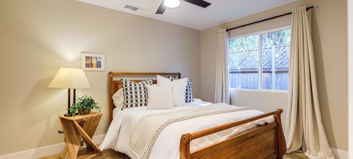 Folsom Old Town Escape II - King Bed, A/C, Laundry, Trails, Walk to Sutter St Hotels in Folsom