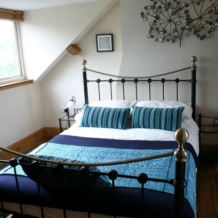 Bakewell Stone Cottage/Sleeps 4/Log Burning Stove/Parking /2 Bathrooms/ WiFi