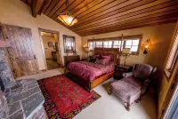 Incredible Luxury home with Stunning views of Grand Teton Mountains and Valley - 4-Star