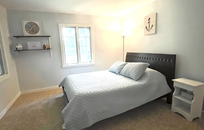Fully Furnished Seneca Lake Lakefront Rental