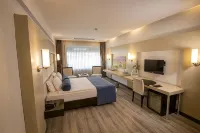 MY Hotel - Kitchens