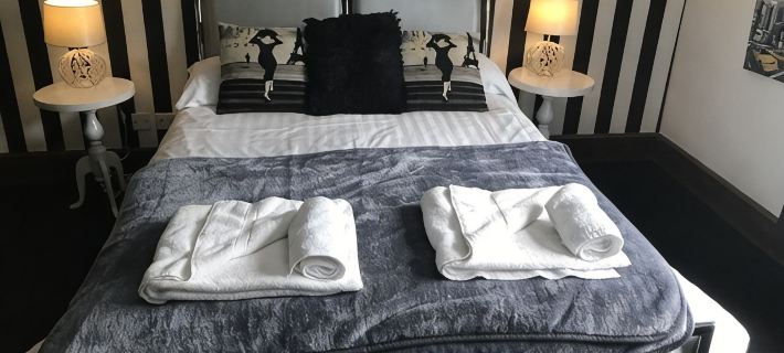 The Swan Taphouse Hotels in Telford