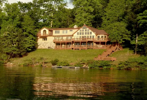 Deerfield Lakefront Home. Most expansive unobstructed view on all of Norris Lake - Boutique