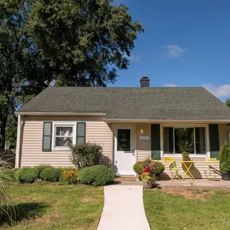 A cozy home between the Indiana Dunes and town of Chesterton.