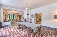 X1f33f;Superb Maison de Maître in Provence with XXL Infinity Pool and BicyclesX1f33f; - WiFi
