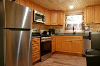 Cozy cabin located in Brasher Falls, NY. Pet friendly! - Alphydda