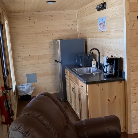 1 Bedroom Cabin w/Two Recliners Cabin 7
