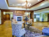 Lakefront Private Resort, Stunning Condo w/golf view, Dog friendly! NO fees! - Boutique