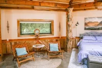 A cozy, romantic cabin perfect for couples.Pets are always welcome, owners too! - 4-Star