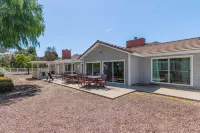 GREAT LOCATION! CLOSE TO PELTZER, LORIMAR, FAULKNER, LONG SHADOW WINERIES! - 3 estrellas