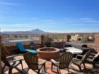 TURTLEBACK OASIS! Mins to Lake, Hot Springs & Golf - Wifi