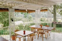 Lot449 Glass House - Romantic