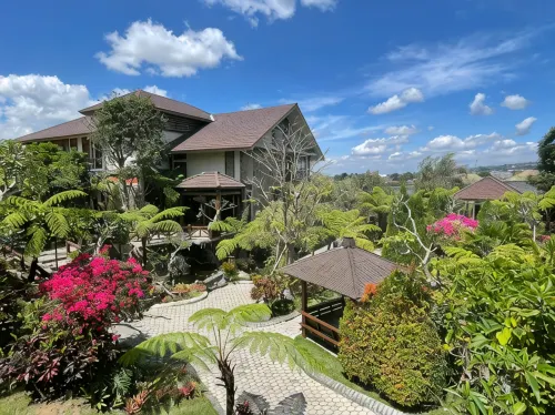 Lembah Metro Resort - バルコニー