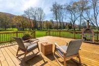 River & Golf Mountain Retreat - con encanto