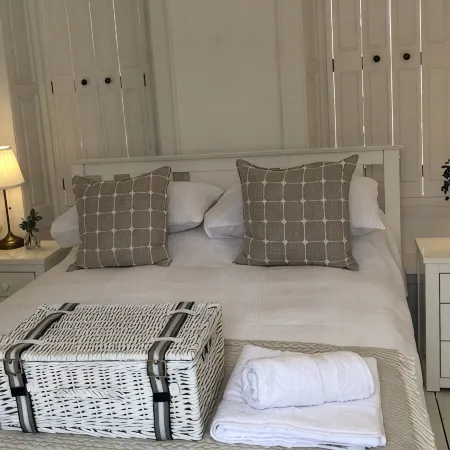 * See over 150 Amazing Guest Reviews on Airbnb * Location * Location * Location