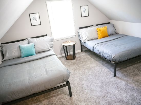 Cute Home, Newly Remodeled, Great Location!