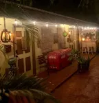 Amazing Palm Beach RETRO Hot Tub Pool Arcade Tropical Home - Apartments