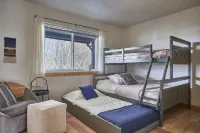 New Sauna! 3 Min. Walk to Beach, Dog and Family Friendly, Bright & Modern House - 4-Star