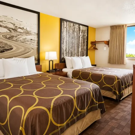Super 8 by Wyndham Watertown