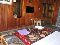 Fajol Castle - parking